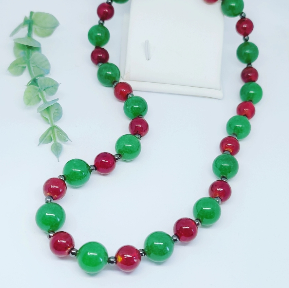 Jade 14 mm and Murano Style glass 12 mm Necklace